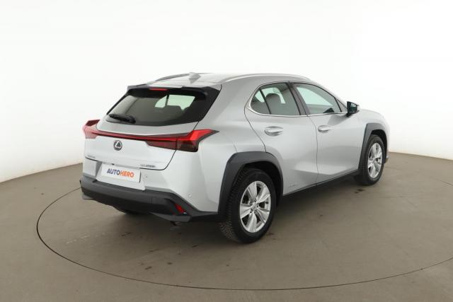 Lexus Ux image 8