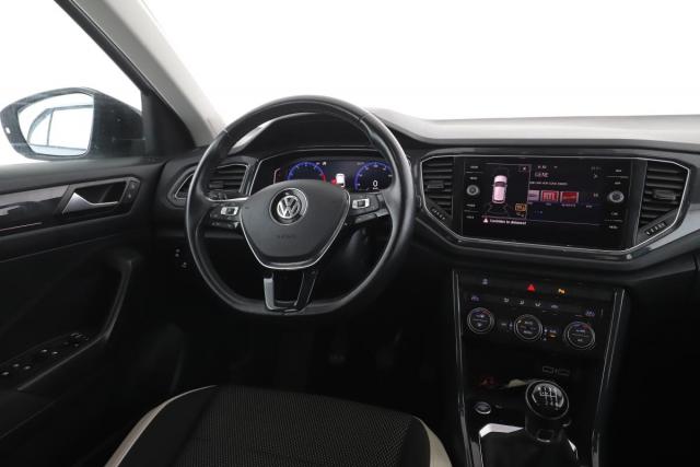 Volkswagen T-Roc image 7