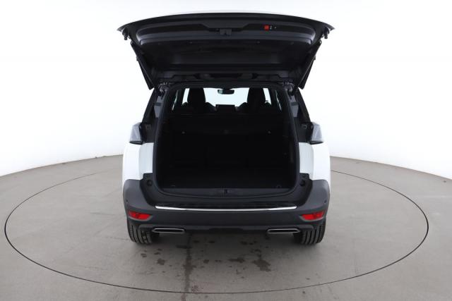 Peugeot 5008 image 3