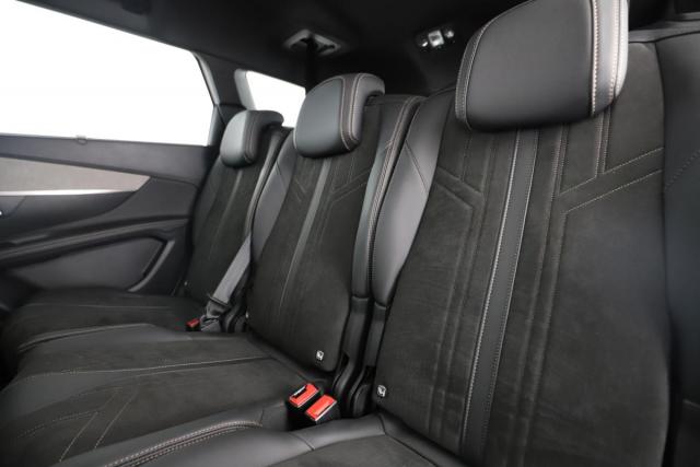 Peugeot 5008 image 2