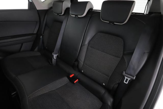 Renault Captur image 6