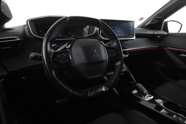 Peugeot 208 image 7