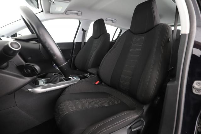 Peugeot 308 image 6