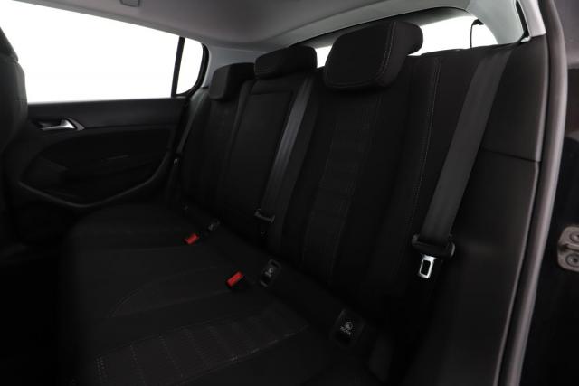 Peugeot 308 image 8
