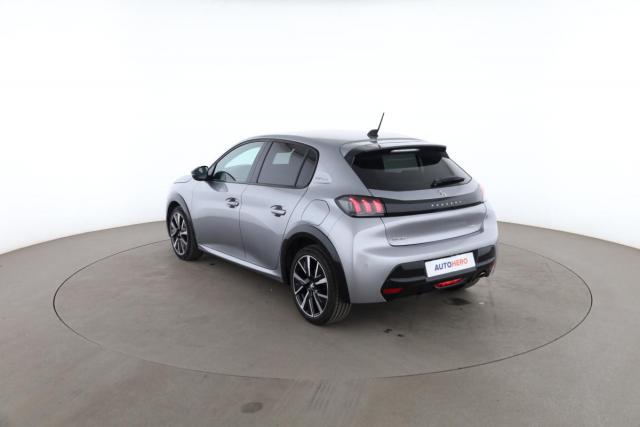 Peugeot 208 image 9