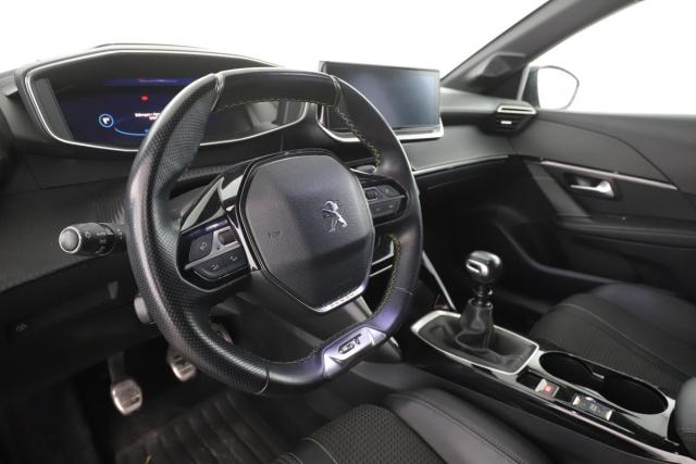 Peugeot 208 image 5