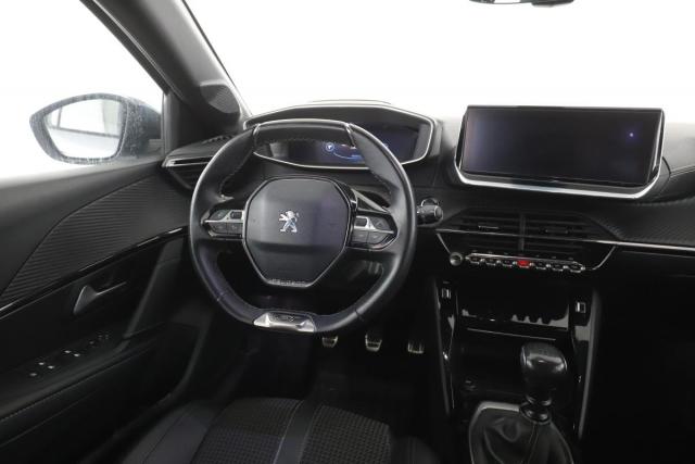 Peugeot 208 image 6