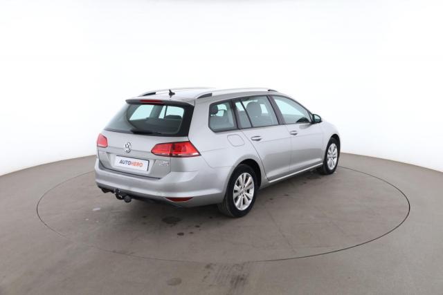 Volkswagen Golf Sw image 2