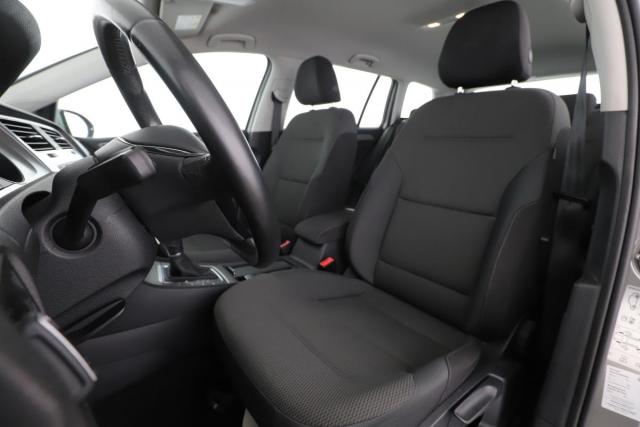 Volkswagen Golf Sw image 6