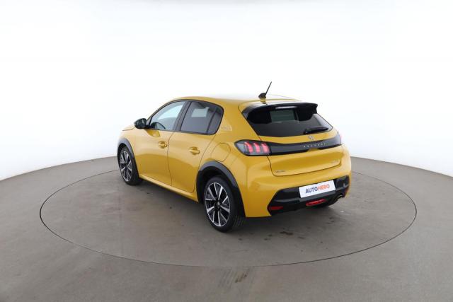 Peugeot 208 image 8