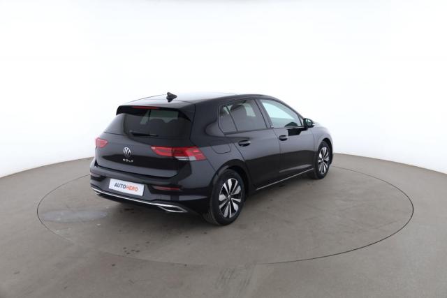 Volkswagen Golf image 6