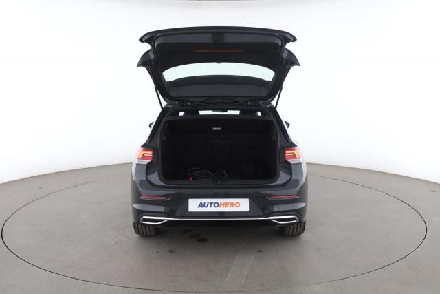 Volkswagen Golf image 7