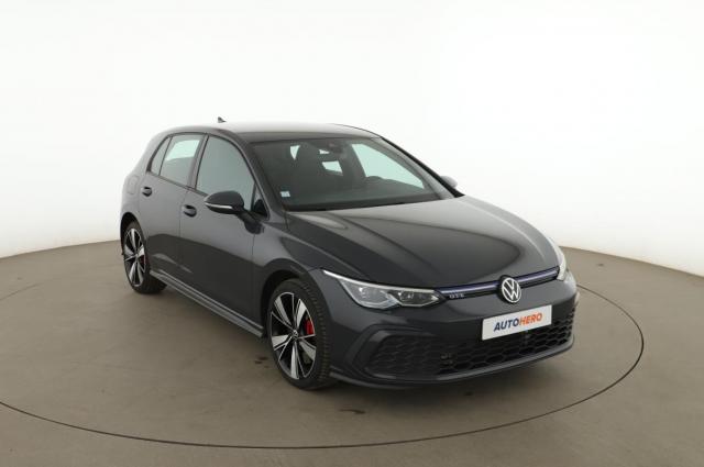 Volkswagen Golf image 8
