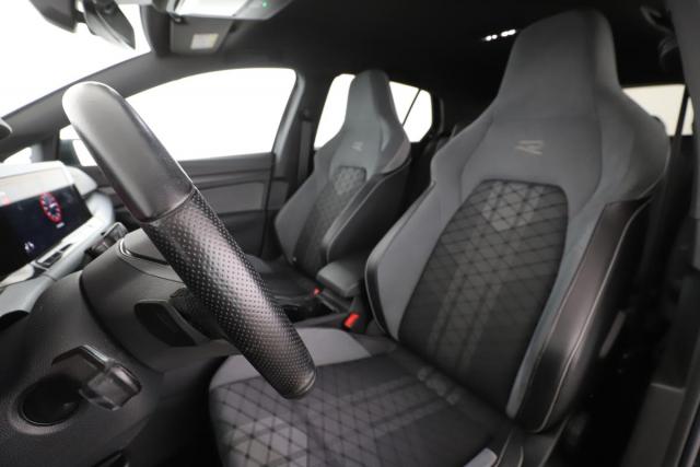 Volkswagen Golf image 4