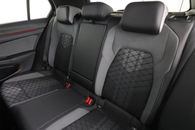 Volkswagen Golf image 1