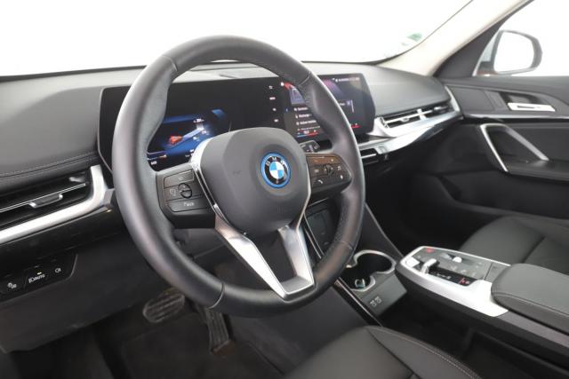 Bmw Ix1 image 2
