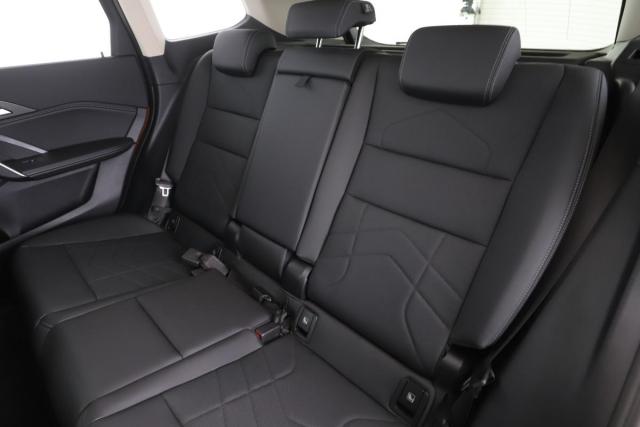Bmw Ix1 image 3
