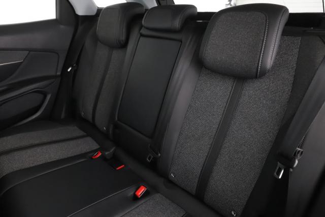 Peugeot 3008 image 2