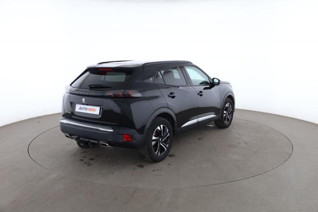 Peugeot 2008 image 2