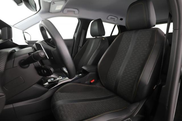 Peugeot 2008 image 1