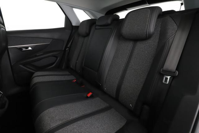 Peugeot 3008 image 6
