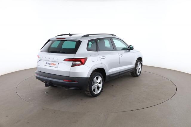 Skoda Karoq image 7