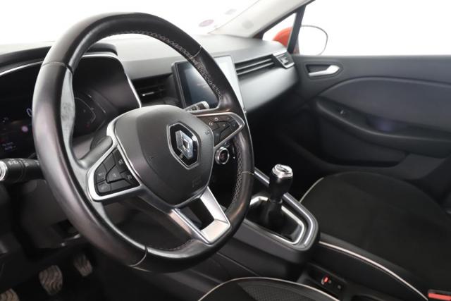 Renault Clio image 9