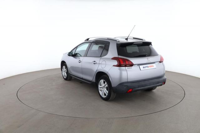 Peugeot 2008 image 2