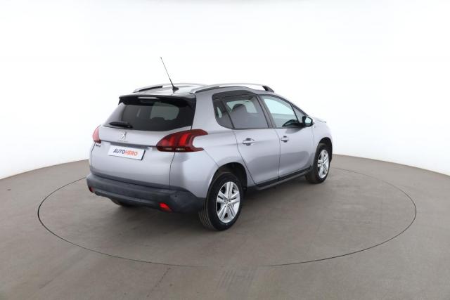Peugeot 2008 image 1