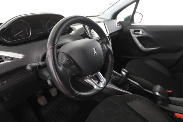 Peugeot 2008 image 7