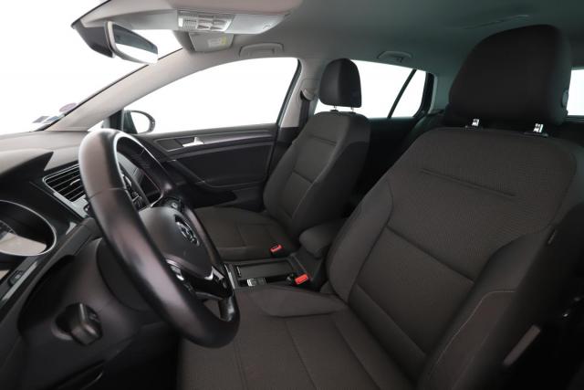 Volkswagen Golf image 3