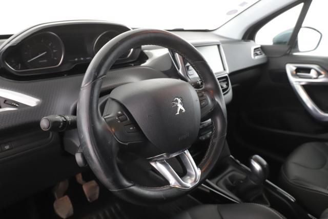 Peugeot 2008 image 4