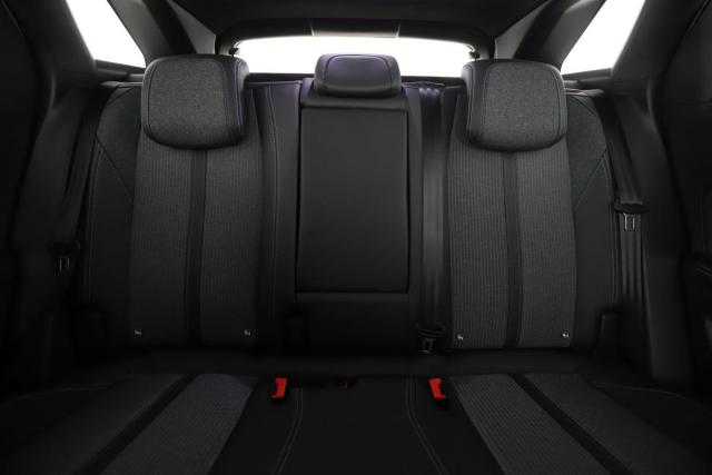 Peugeot 3008 image 8