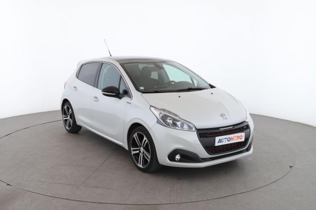 Peugeot 208 image 6