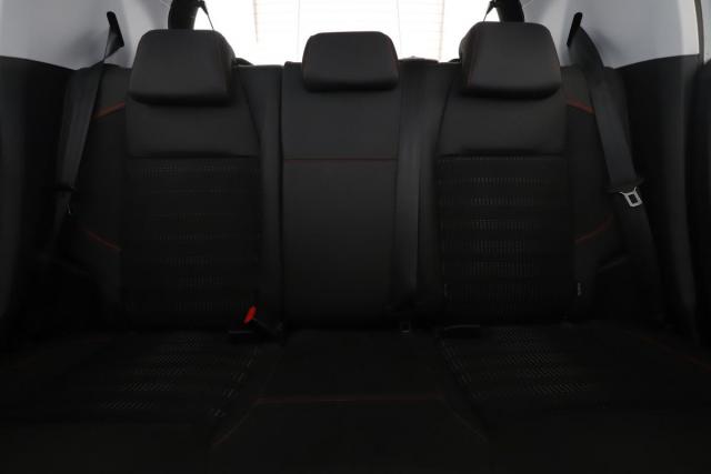 Peugeot 208 image 4