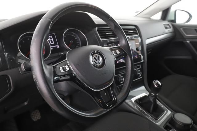 Volkswagen Golf image 1
