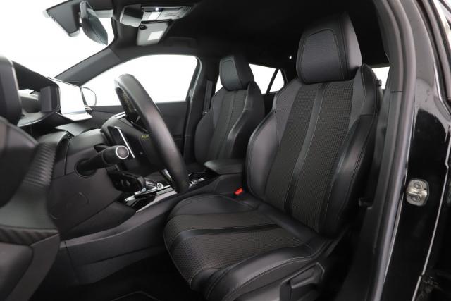 Peugeot 2008 image 4