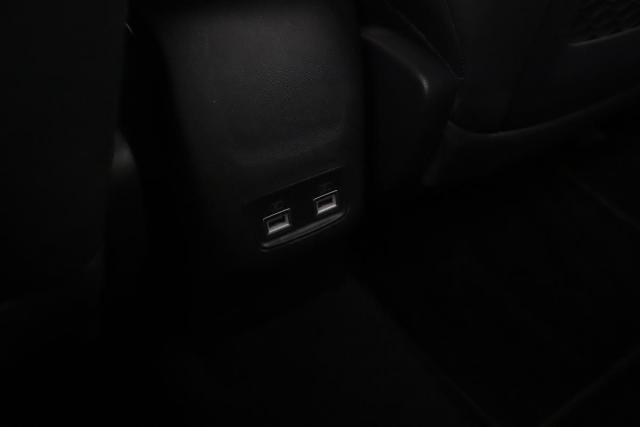 Peugeot 2008 image 2