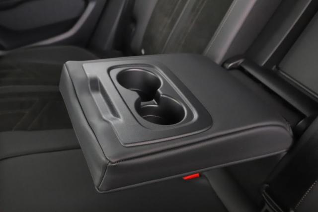 Peugeot 3008 image 2