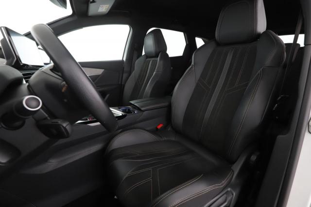 Peugeot 3008 image 3