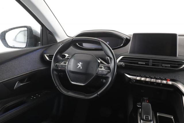 Peugeot 3008 image 8