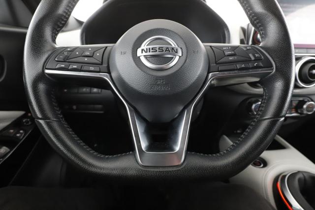 Nissan Juke image 6
