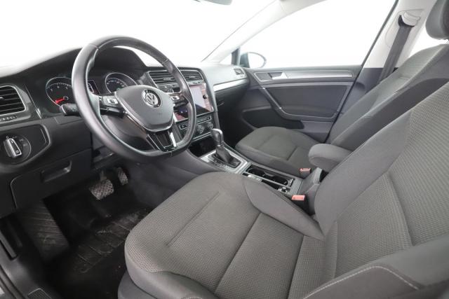 Volkswagen Golf image 6