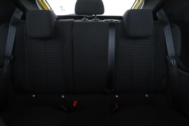 Peugeot 208 image 4