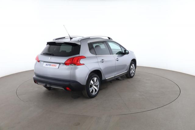 Peugeot 2008 image 9