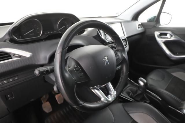 Peugeot 2008 image 7