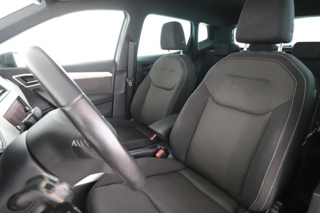 Seat Arona image 2