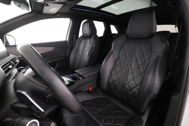 Peugeot 3008 image 2