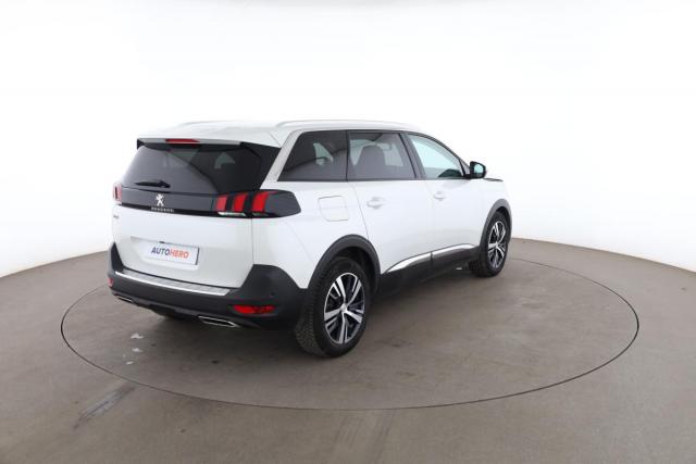 Peugeot 5008 image 9