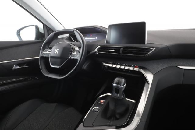 Peugeot 5008 image 2
